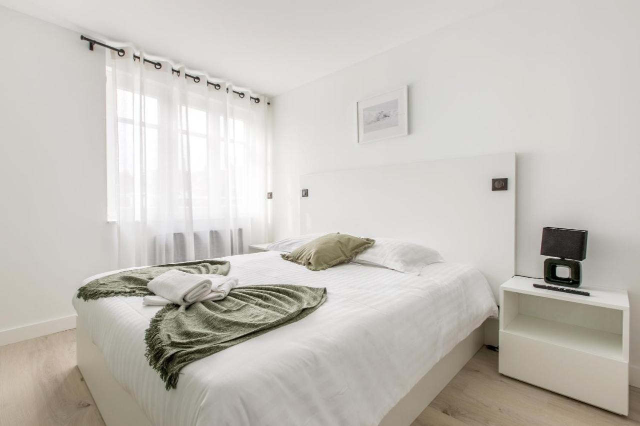 Appartement spacieux et moderne 4 chambres à 5mn à pieds République Lila Exterior foto