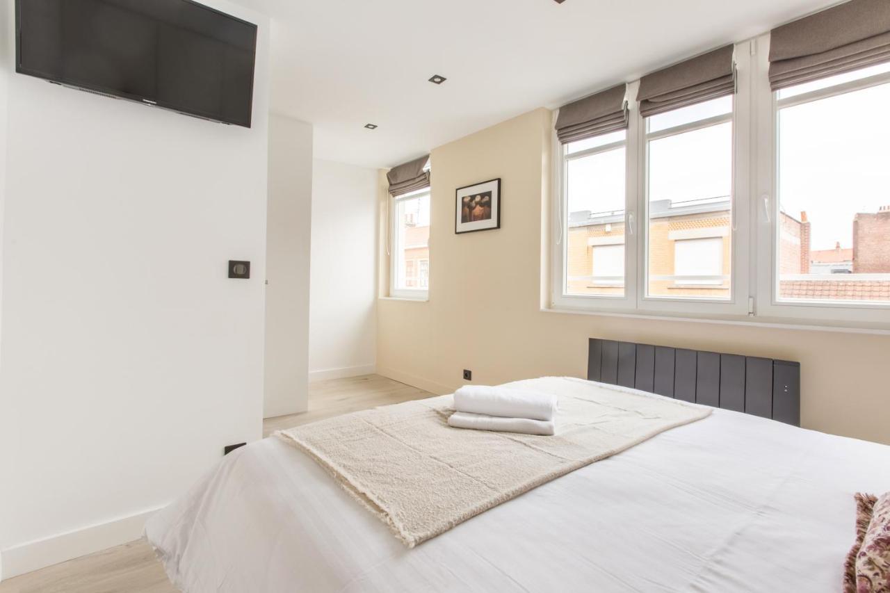 Appartement spacieux et moderne 4 chambres à 5mn à pieds République Lila Exterior foto